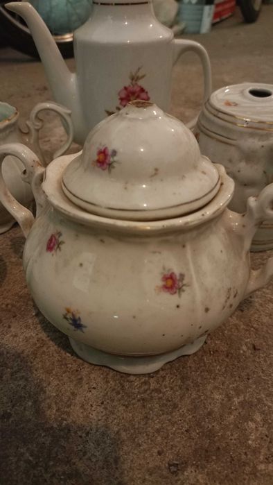 Порцеланов комплект