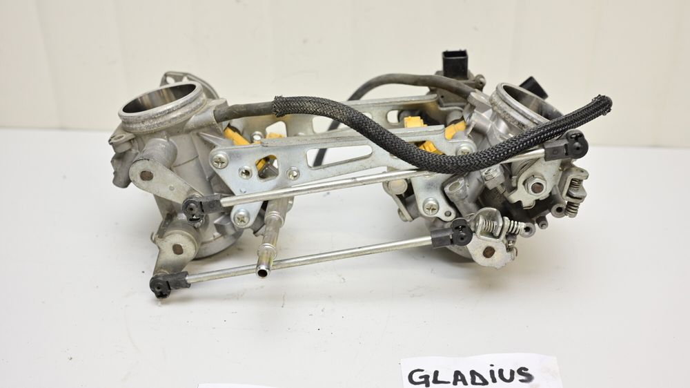 Rampa Injectie Corp Acceleratie TPS Suzuki SFV 650 Gladius 2009 - 2016