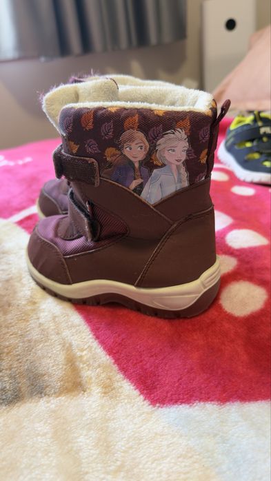 Ботушки с Елза и Ана 26-ти номер
