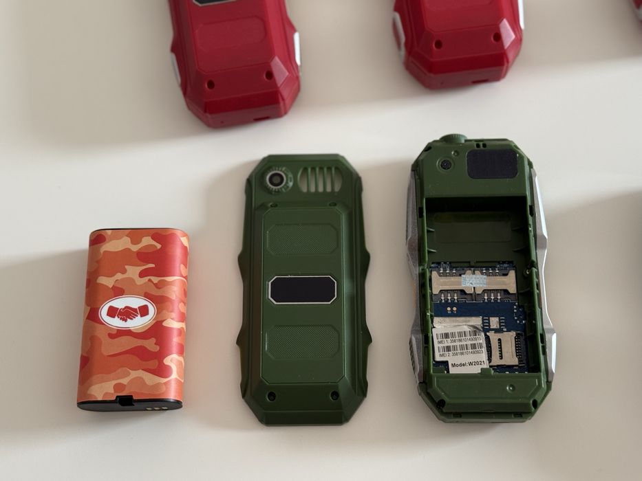 vand telefon Land Rover dual sim