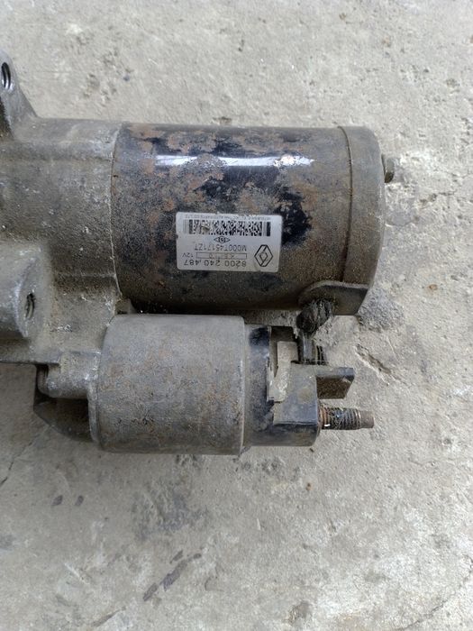 Vînd electromotor Logan 14 16 benzina 8 valve