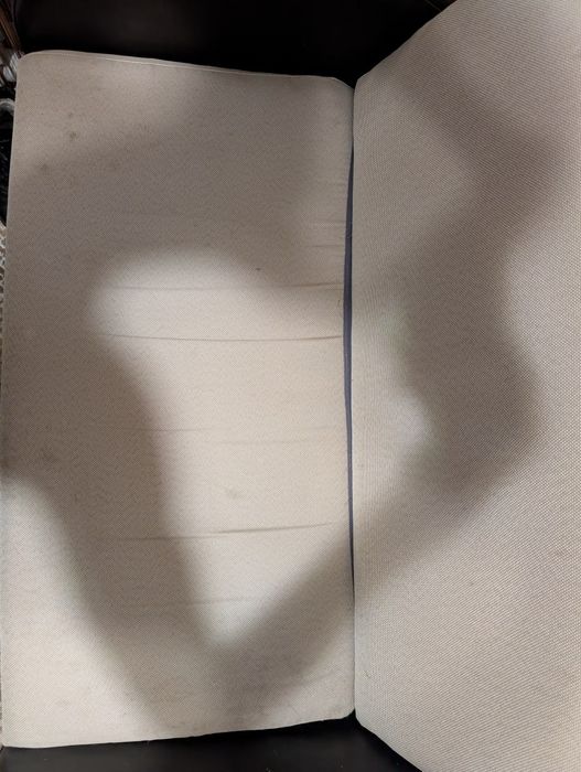 Продам диван срочно