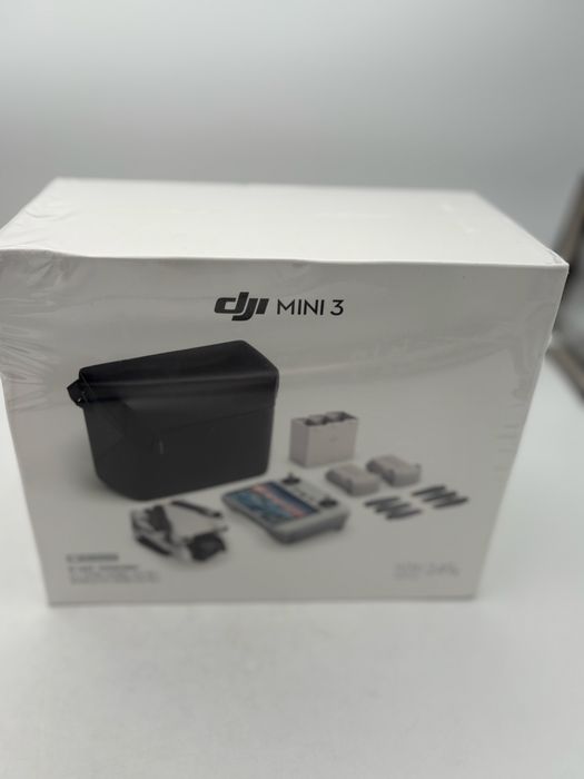 Drona DJI Mini 3 Fly More Combo + Smart Controller, sigilat