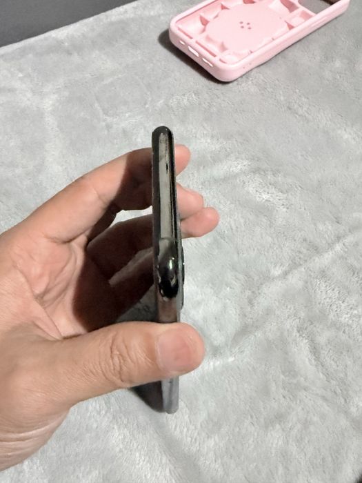 продам айфон 11 про 256