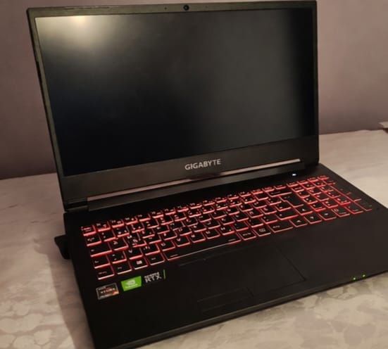 Laptop Gaming Gigabyte