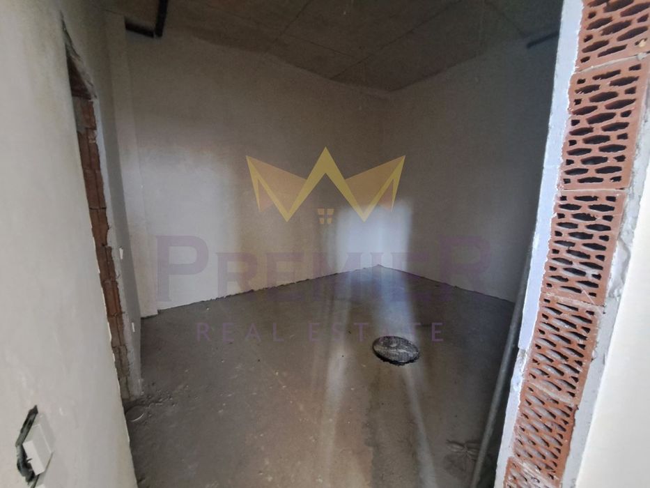 Склад в Варна-Кайсиева градина площ 80 цена 400