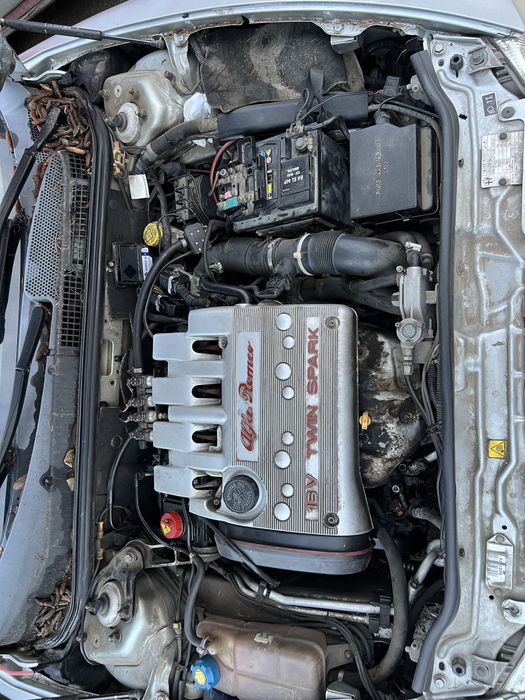 Alfa romeo 147 1.6 НА ЧАСТИ