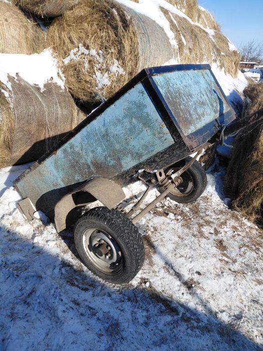 Продам прицеп находиться в с.Чириковка все вопросы по тел.