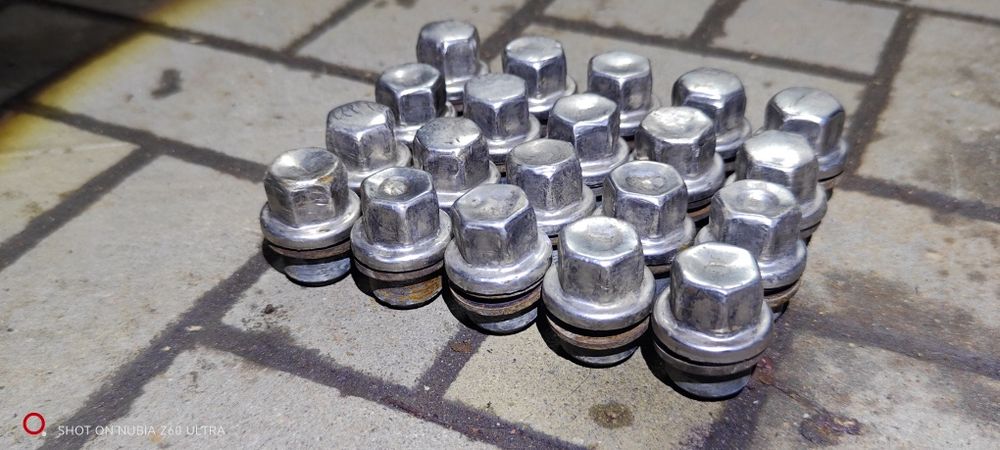 Колёсные гайки Дискавери 1/Дефендер