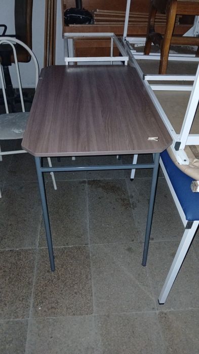 Продам шикарный стол