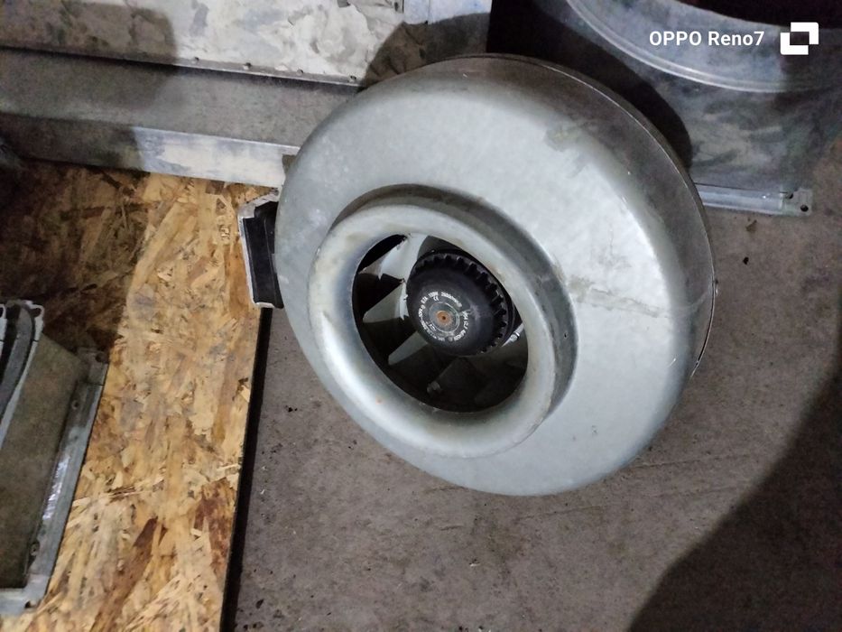 Для вентиляции колена