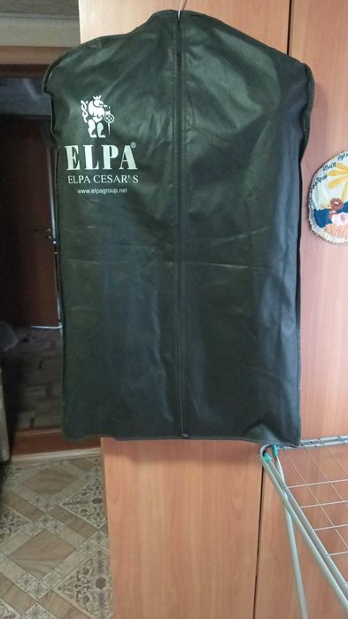 Продам костюм 48 размер