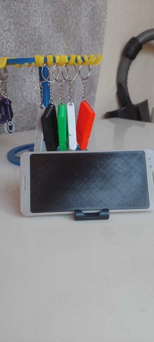Suport de telefon tip breloc printat 3D!