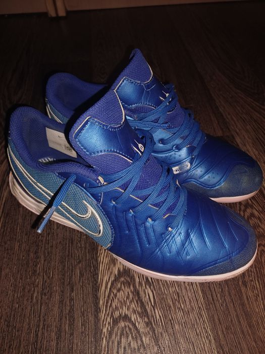 Футзалки Тиемпо,размер 39