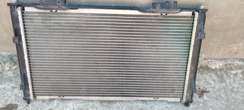 Продам БУ радиатор от  а/м  ПРИОРА