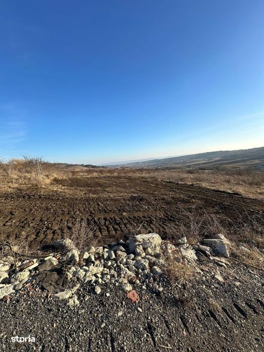 Parcele teren 600 mp – Valea Fanatelor – Acces drum, curent tras