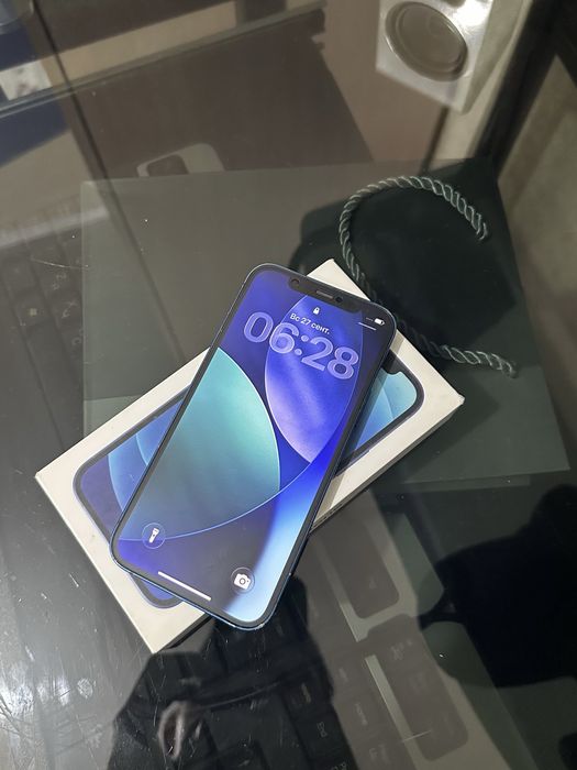 Продам айфон 12 128 гб