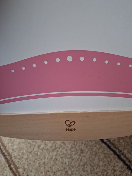 Дървено люлеещо креватче за кукли HAPE