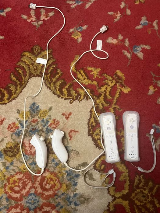 Nintendo wii 2006+accesorii și multe jocuri