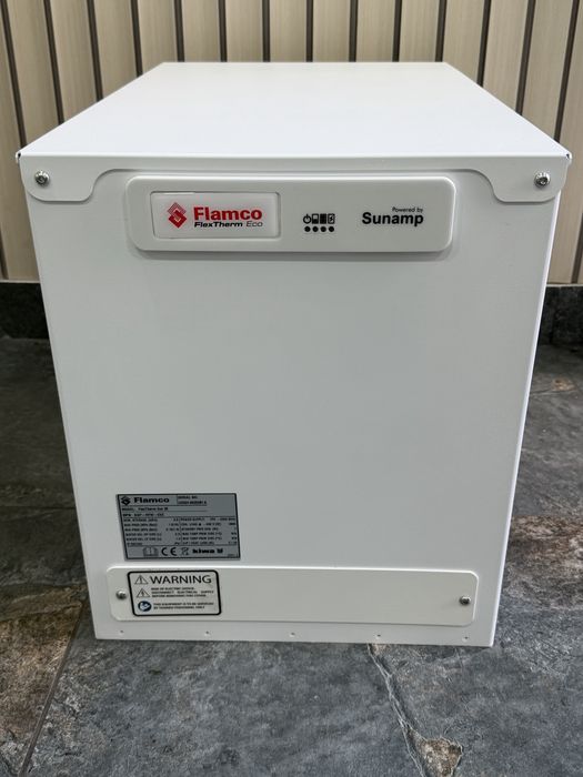 Flamco FlexTherm Eco 3E 3.5 kWh Acumulator Termic Inteligent pentru Apă Caldă Menajeră 230V Powered by Sunamp Nou