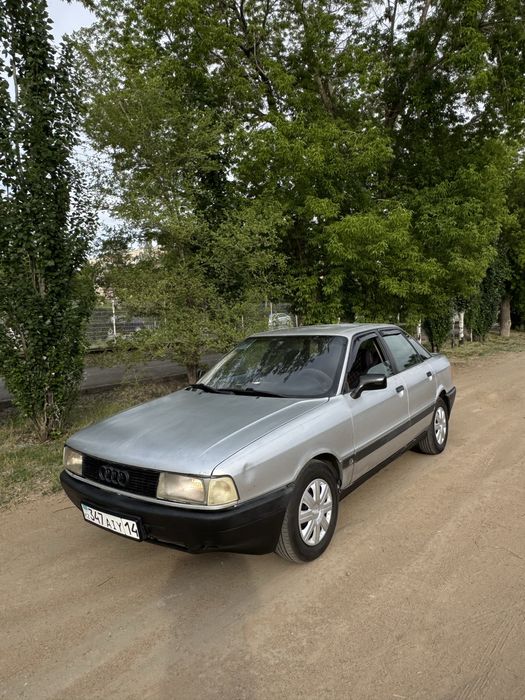 Продам машину ауди 80