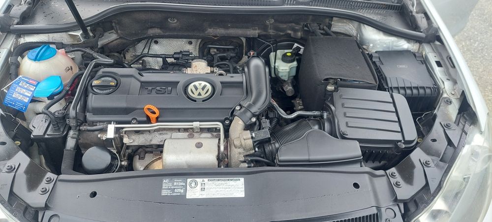 VOLKSWAGEN Golf 2010 — imagine 4