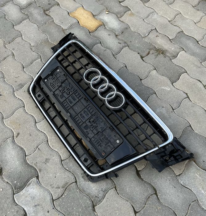 Решетка за Audi A4 B8 (предна)