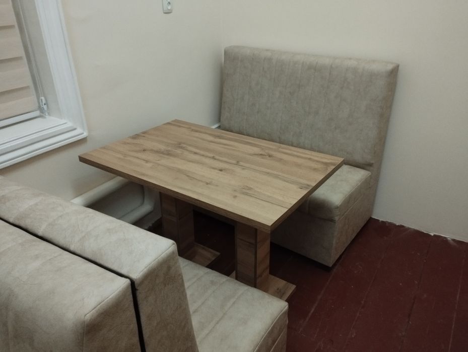 Cafe uchun mebel komplekt sotiladi