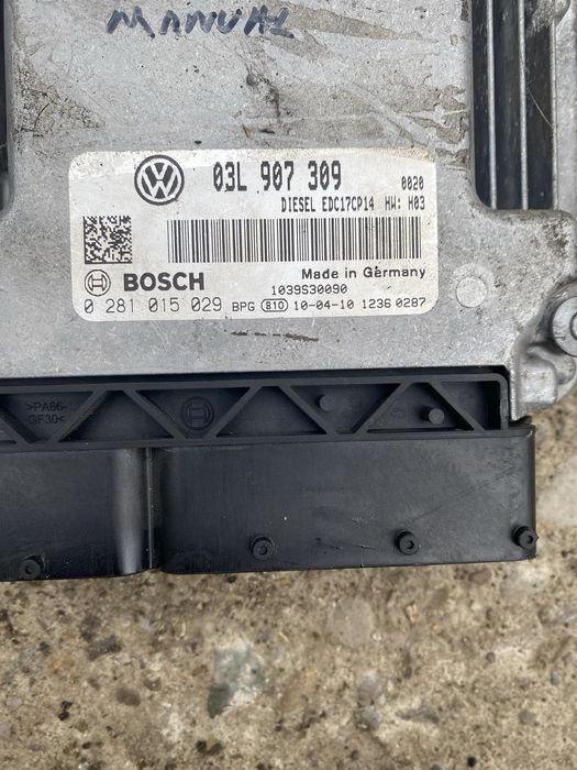 Calculator ecu motor Volkswagen Passat B6 2.0 TDI CBDC