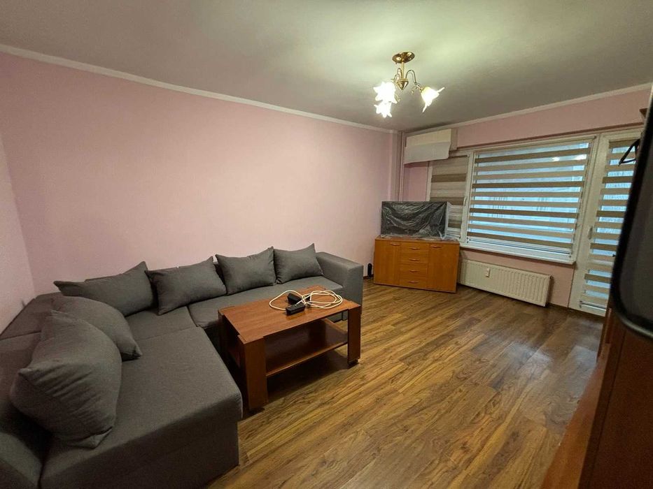 Дава се под наем Двустаен апартамент в Варна, м-т Боровец - юг - 42 кв.м за 382.5 € - Снимка #1