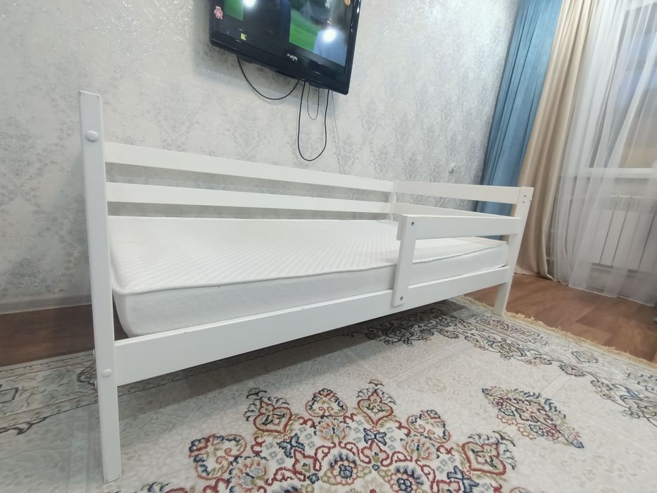 Продам кровать IKEA