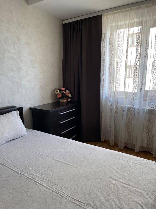 inchiriez apartament 2 camere