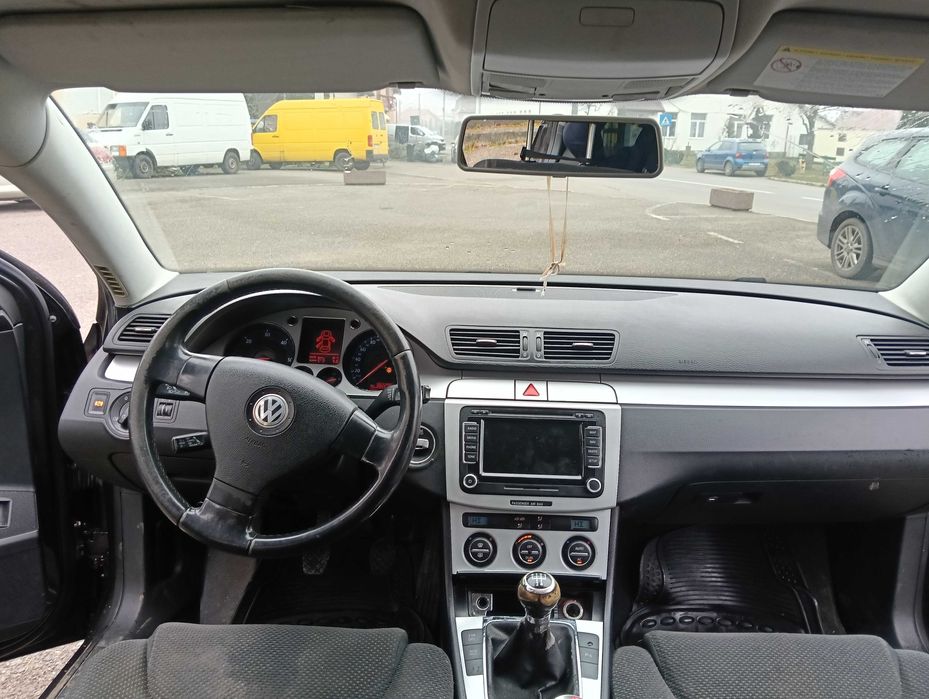 Vând Vw passat 1.9 an 2008