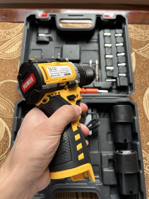 Дрель - шуруповёрт аккумуляторный Muller Craft 18V