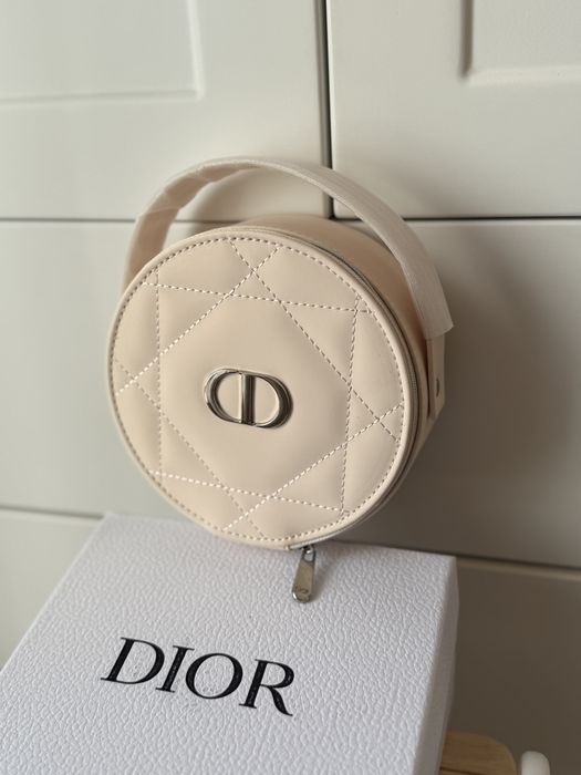 Чанта/кутия за гримове CD