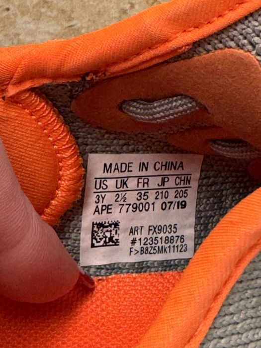 Adidasi Adidas boost 350 v2