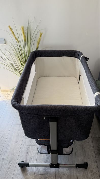 Pătuț Co-sleeper cu Saltea și Coș de Depozitare Gri