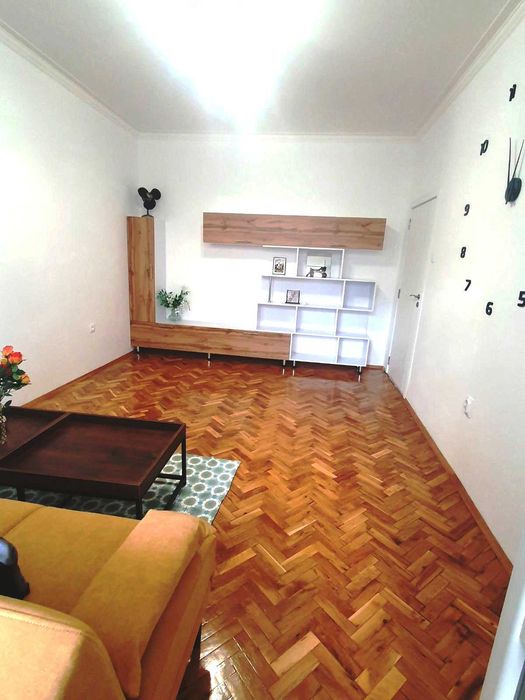 Дава се под наем Двустаен апартамент в София, Център - 65 кв.м за 615 € - Снимка #3