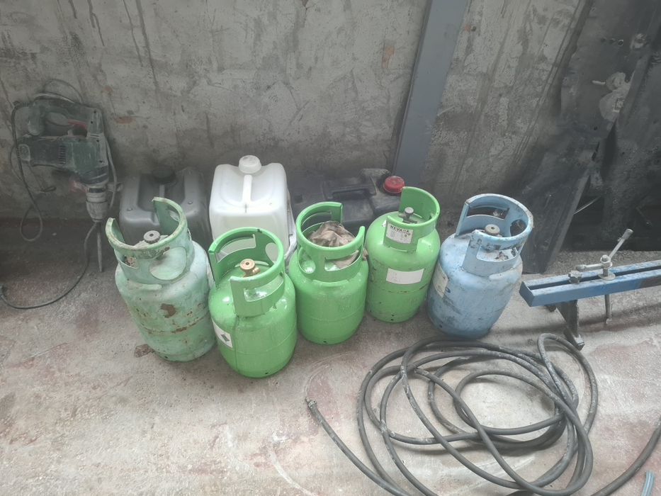 Бутилки за фреoн r134