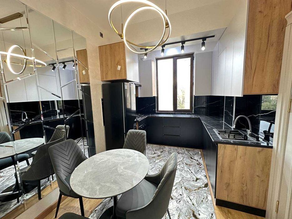 3х комнатная квартира на 2 этаже 55кв/м, в Самарканде