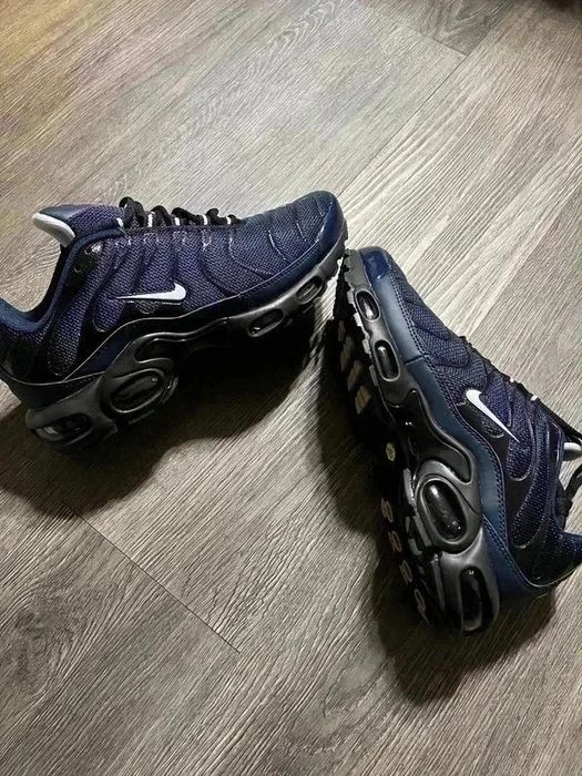 Nike Air Tn 42 noi/new