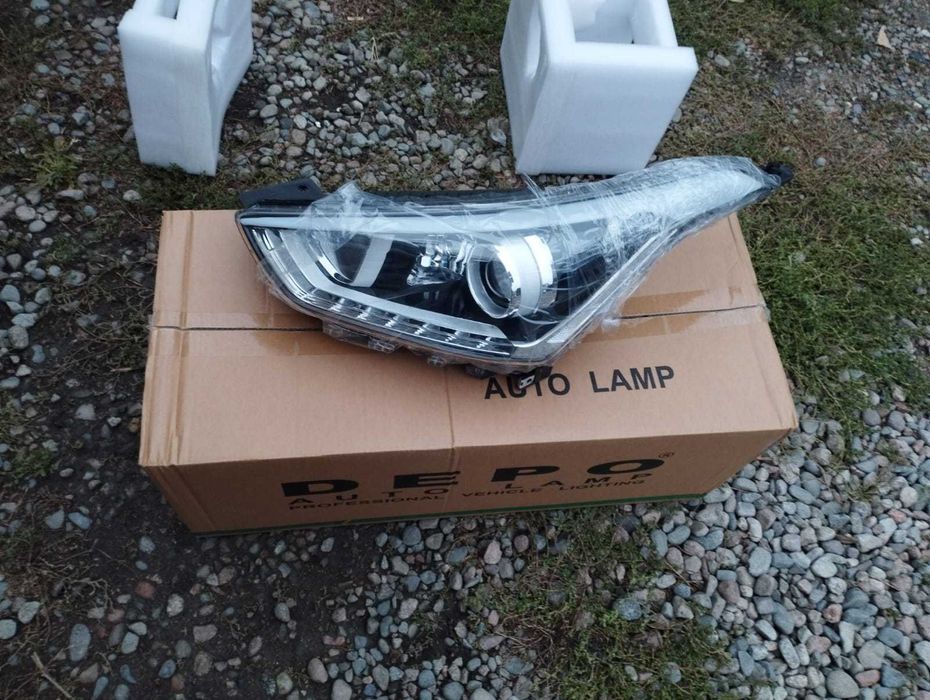 фара левый правый на Хендай Крета(ИХ25) 2016/Hyundai Creta(IX25) 2017