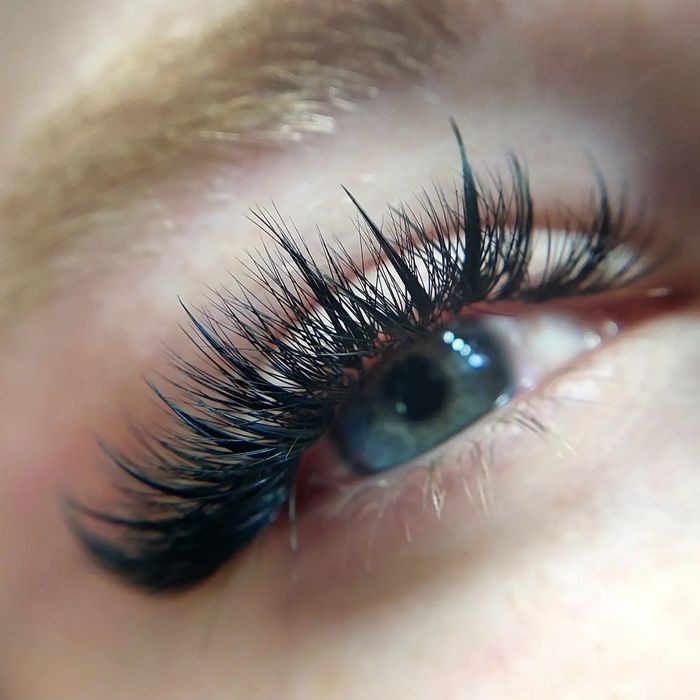 Ламинирование ресниц/Брови / Наращивание ресниц/Наращивание волос/Обуч