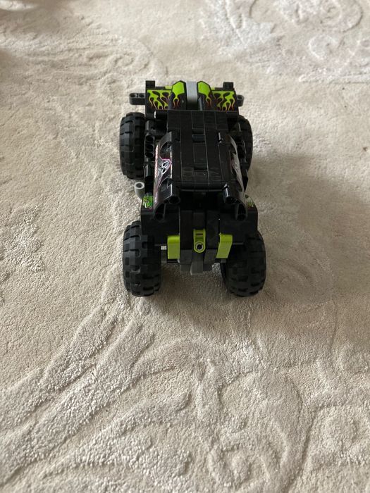 Vand o LEGO Technic - Monster Jam Grave Digger 42118, 212 piese