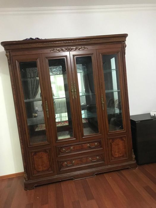 Продается шкаф доя гостинной комнаты