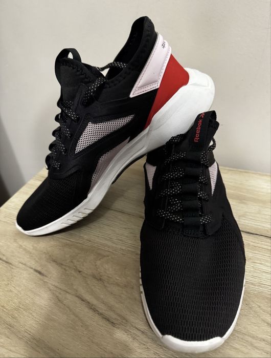 Дамски маратонки New Balance 327, Liu Jo, Reebok,US Polo