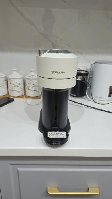 Продам капсульную кофемашину Nespresso