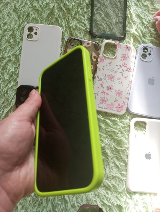 Продам айфон 11 в идеальном состояниии