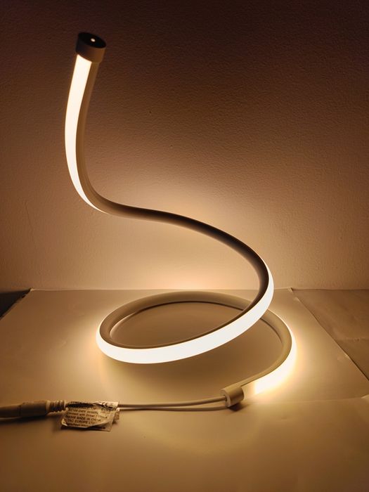 Дизайнерска LED настолна лампа V-TAC 17W (Спирала) - Топла светлина