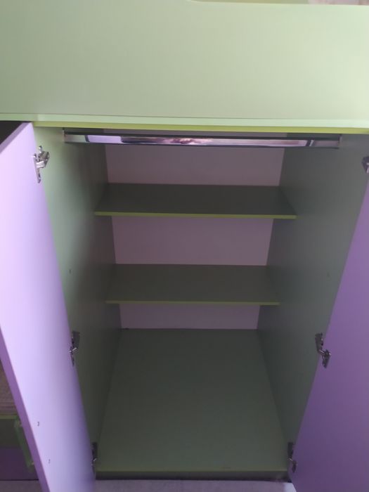 Продам двухъярусную кровать